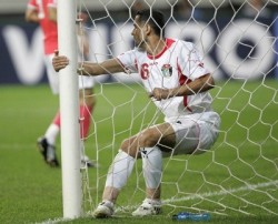 طبيب يتبرع بعلاج بشار وعروض الاحتراف تنهال على اللاعبين