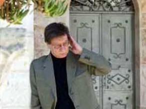 في ذكرى درويش .. من "خطب الديكتاتور الموزونة"