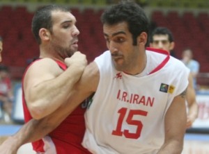 منتخب السلة يخسر من إيران ويخرج من بطولة ويليام جونز