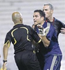 ايقاف الحكم المساعد في مباراة الفيصلي والعربي