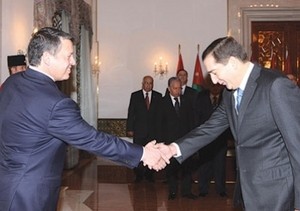 ويكليكس: الرفاعي عيين دون خبرة !