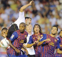 فالنسيا يفرض التعادل على برشلونة بعد مباراة مثيرة