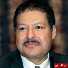 أحمد زويل يحتل المرتبة الأولى فى قائمة أعظم علماء العالم