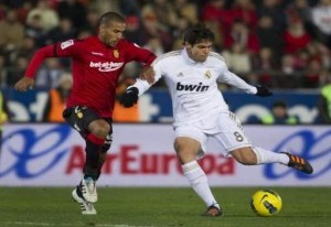 ريال مدريد يعزز موقعه في صدارة الدوري الإسباني لكرة القدم