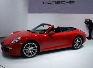 بورش كاريرا 911 المكشوفة تخطف الأنظار فى ديترويت 2012
