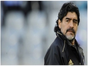 مارادونا يرى أن ميسي من كوكب آخر