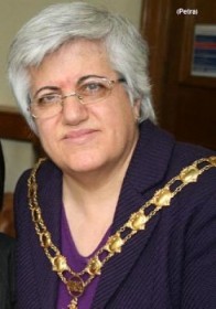 الأردنية حمارنة تحتفظ بعضويتها في مجلس بلدي بريطاني