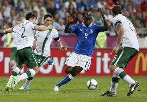 الازوري يزيد أوجاع أيرلندا ويصعد لدور الثمانية بيورو 2012 .. صور