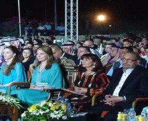 الملكة نور تفتتح مؤتمرا بحضور نور الشريف في البترا