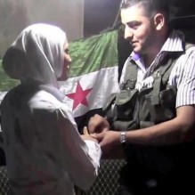 الحب يجمع قناصا حلبي وممرضة في قفص الزوجية..