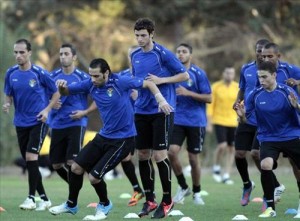 أستراليا تأمل أن تبدأ من الأردن الطريق إلى نهائيات البرازيل