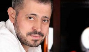 جورج وسوف يسير بمفرده للمرة الأولى بعد نكسته الصحية... فيديو