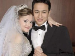 من هي الأجمل ؟ : شاهد بالصور .. زوجات الفنانين