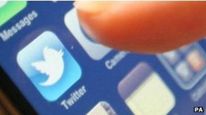 تويتر يحجب تدوينات فرنسية مناهضة للسامية