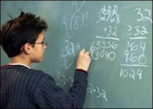 فلسطيني عمره 8 سنوات يصبح اصغر عالم في العالم