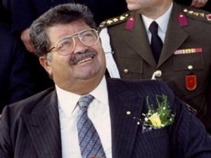 تشريح جثمان الرئيس التركي الاسبق تورغوت اوزال يكشف وجود مواد سامة