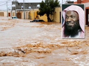 بالفيديو: "مايوه" إمام الحرم المكي السابق يثير أزمة مع الدفاع المدني بالرياض