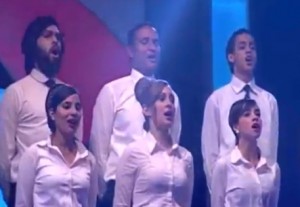 قطري حبيبي الأخ الأصغر بيصرف وبيتفشخر - فيديو