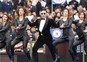 رقم قياسي لمغني غانغام ستايل - فيديو