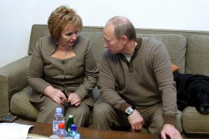 بوتين يطلق زوجته