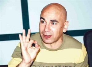 حسام حسن في عمان