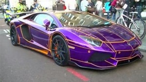 لامبورغيني لأمير قطري تذهل الصحافة بلندن