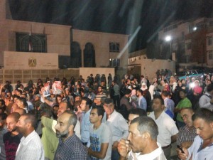 ترحيل 3 مصريين شاركوا باعتصام الاخوان