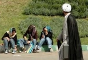 مؤسسة إيرانية تعلن عن أماكن شاغرة في مهنة المتعة: 2 ساعات بـ 50 دولار