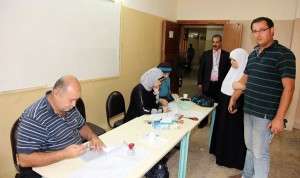 البلديات : 4% نسبة الاقتراع - صور