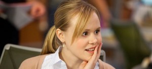 أليسون بيل تنشر صورتها العارية بالخطأ عبر بلاكبيري