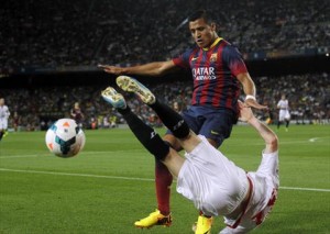 برشلونة يكسر عناد أشبيلية في الوقت الضائع .. صور