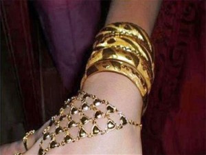 عروس اردنية يختفي "ذهبها" ليلة زفافها بطريقة غامضة .. ويظهر