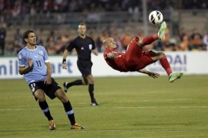 شريف عدنان  : هذا ما أغضب كافاني وسواريز