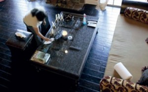 20 ألف دولار راتب كبير الخدم لدى أثرياء الخليج