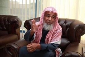 مفتي سعودي : استخدام الجوال أثناء القيادة حرامٌ شرعاً