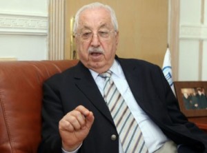 راتب مستشار جامعة فيلادلفيا الدكتور مروان كمال يفوق رواتب الادارة العليا للجامعة