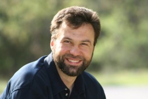 توضيح حول الطالبة التي أسلمت يوم محاضرة الشيخ محمد العريفي ... د . أمجد قورشة