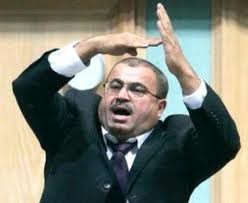 رجل في زمن عز به الرجال ..