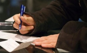 صويلح...إحباط بيع منزل قيمته 450 ألف دينار بشيك مزور