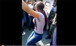 بالفيديو : فتاة سورية تدعم بشار الاسد رقصاً