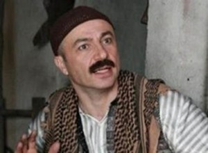 بطل "باب الحارة" عارض الأسد وآثر توصيل البيتزا