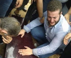 بالصور .. مراسم دفن الاعلامي مازن دياب