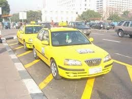 اردنية تشتري 6 سيارات ومكتب تكسي ورصيد في البنك من تسول ابنة زوجها