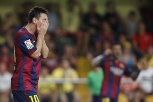 ميسي يتألق مجددا ويقود برشلونة لفوز متأخر على فياريال