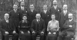 نصف ثروات العالم فى يد عائلة يهودية