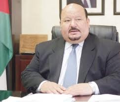 "مصطفى البراري" بارع في اصطيادِ الحقَيقةِ ومِخرزٌ فيْ وجهِ رموزِ الفساد.