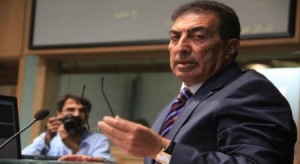 الطراونة: وين الحكومة "حردانة" أم "على الشرفات"؟!