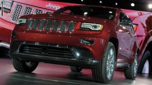 سحب 230 ألف سيارة جيب "غراند شيروكي" لخلل بالوسائد الهوائية