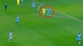 بالفيديو...اتهام سواريز بـ "عض" لاعب مانشستر سيتي