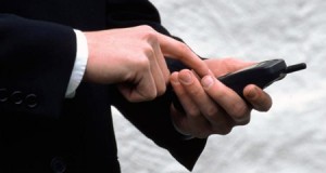 متصل يقتنع بنصيحة الشيخ "غازي الشمري" ويطلق زوجته على الهواء مباشرة